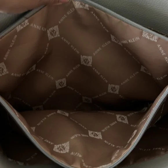 Nice Anne Klein Light Gray  Tote Shoulder Bag, Classic Career Work Office Purse - Picture 3 of 10